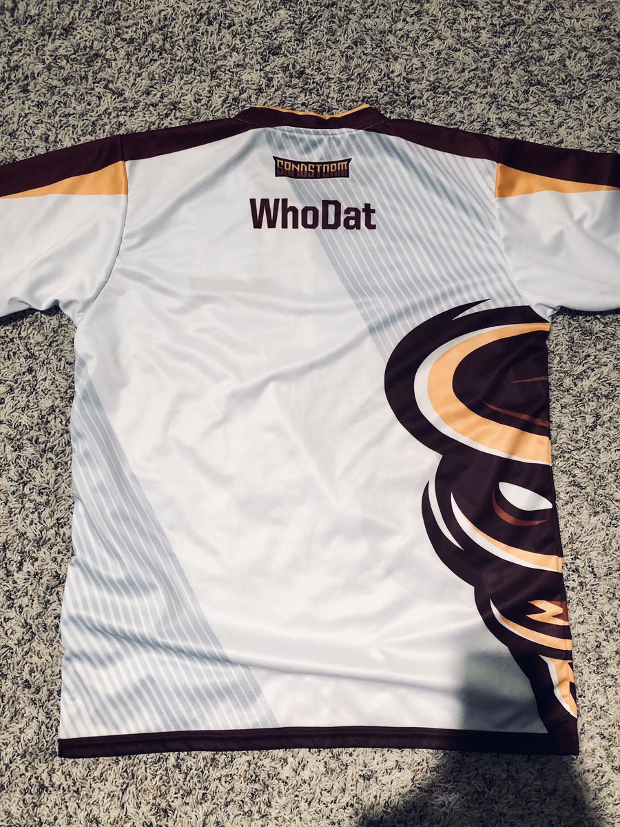 Found this when packing up. So much memories with a lot of people. You guys was big part of my life and miss you boys.
#btw imo the team we assembled was #goat imo. And great jerseys too🙄