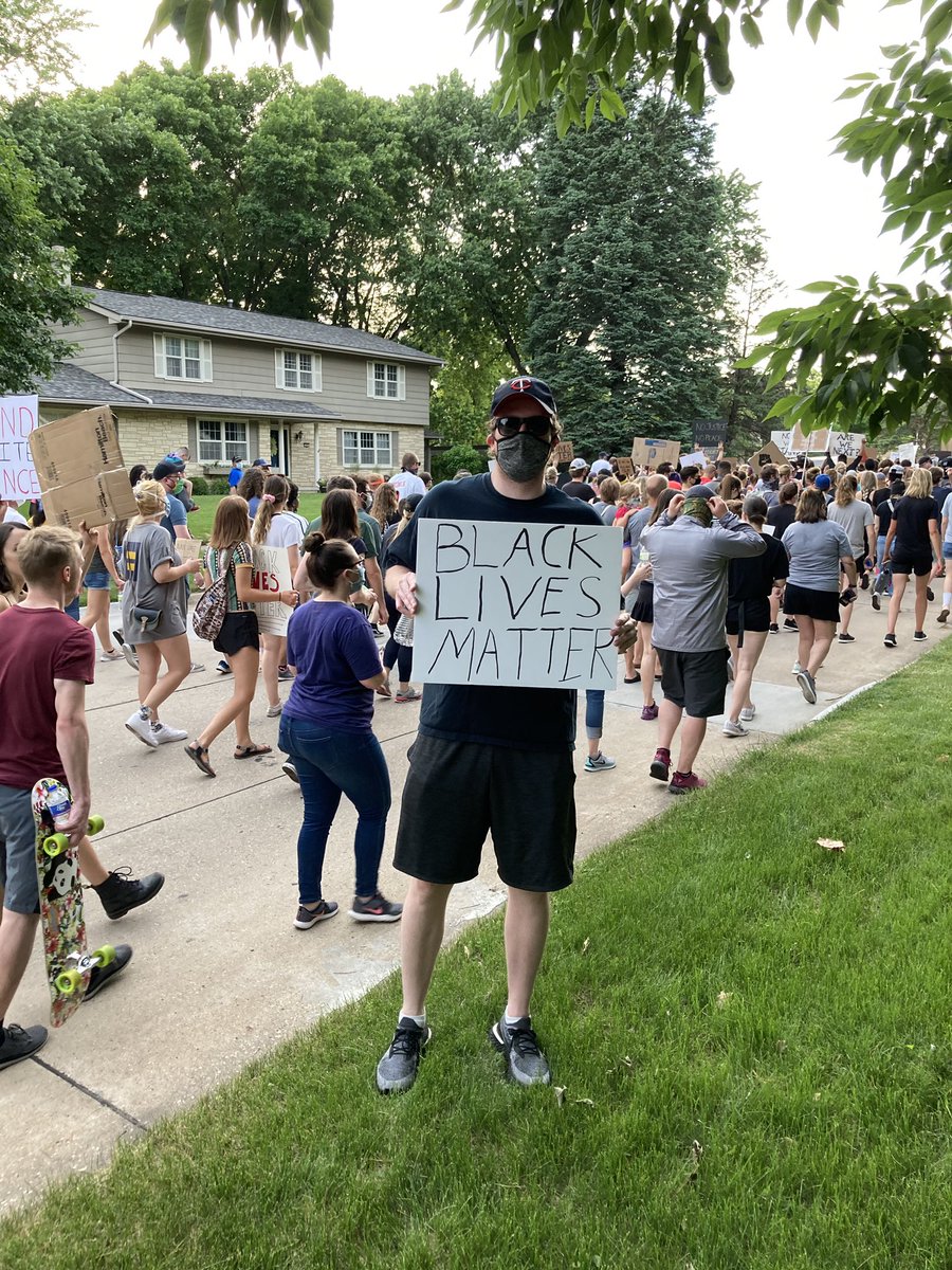 drewhansen11's tweet photo. Incredibly proud of lil West Des Moines https://t.co/SK6SXamykH