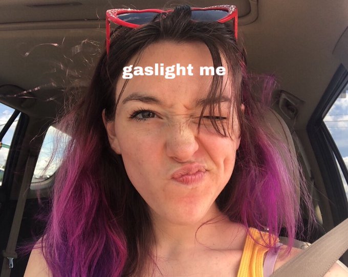 2 pic. how i see me vs. how yall see me https://t.co/0Pb1rb0BJs