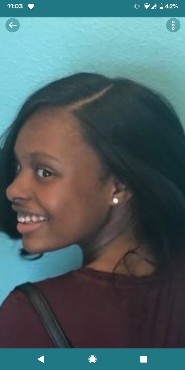 scrumchi1's tweet photo. @charmiecharmu @GarySte69982158 @michaelr50 Straightened that hair to look more white sister. https://t.co/doBGZhjmSc