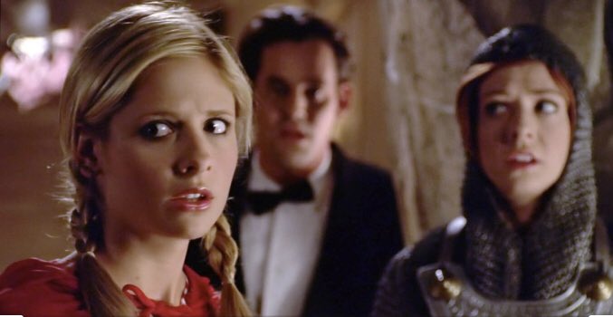jennferatu's tweet photo. S4 E4 - Fear, Itself
I love a Halloween episode!!! Loose Cannon Buffy punching through the pentagram cracked me up, but the little baby fear demon climax was kinda weird.
I have definitely been Sad Breakup girl before and I LOVE Anya!
#BuffyFirstWatch https://t.co/o9wmGWll13