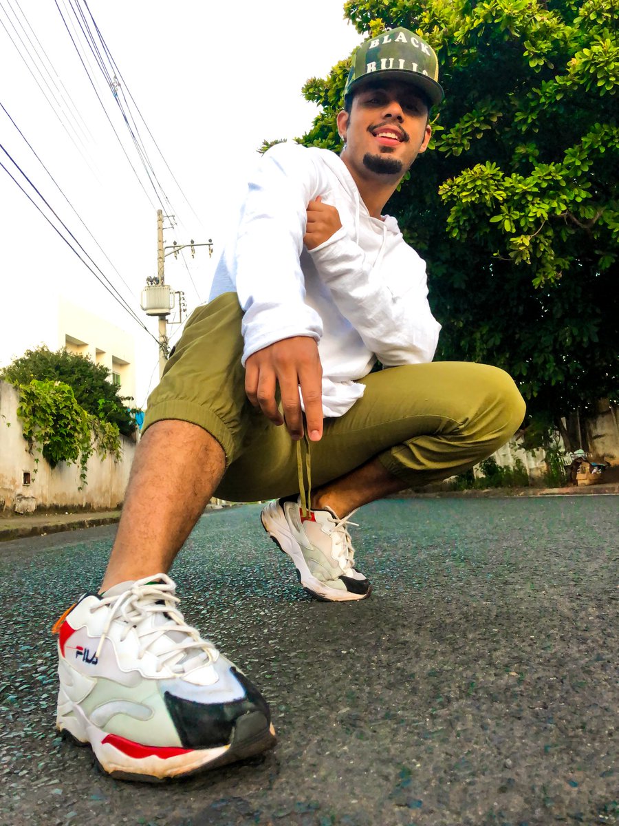 Jliocesarfranc1's tweet photo. the world has the color you paint!
#picture #LGBTQsNoTopo #tudotranuilo #traquilo #cafuçu #negro #niggastyle https://t.co/cTc0eSx81m