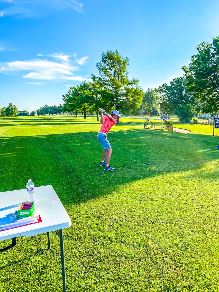 TopekaJrGolf's tweet photo. What a great start to the Summer Series! #back2golf #jrgolf #topekaks https://t.co/jfEw9tCago