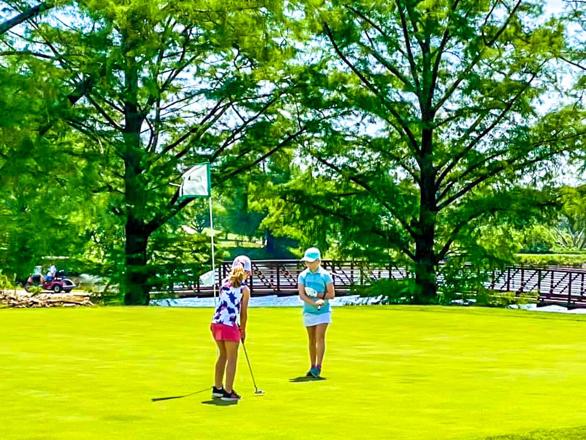 TopekaJrGolf's tweet photo. What a great start to the Summer Series! #back2golf #jrgolf #topekaks https://t.co/jfEw9tCago