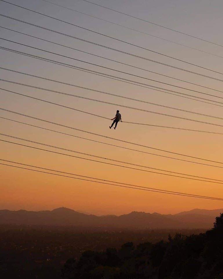 นั่งโง่ๆที่ทะเลมันเชยแล้ว