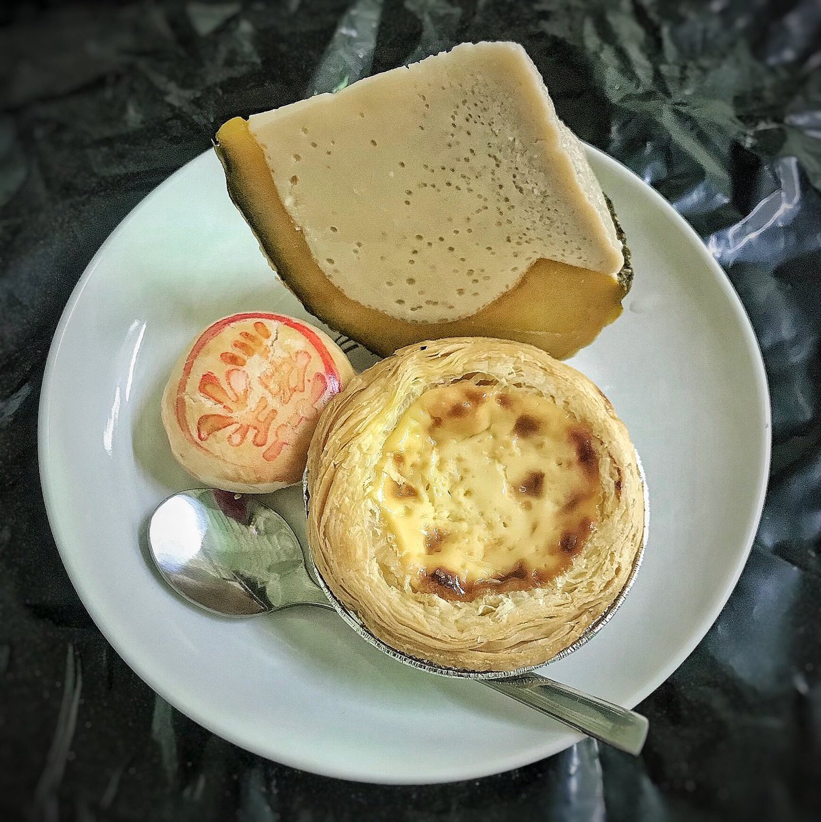 nnpDD's tweet image. ☕️🥛🥧🥮
..
..
..
..
..
..
..
..
..
..
..
..
..
..
..
..
..
..
..
..
#dalgona #dalgonacoffee #dalgonalatte #coffeetime #koreanfood #koreacoffee #drink #homecafe  #dessert #cafevlog #yummy  #foodbyploy   #foodphotography