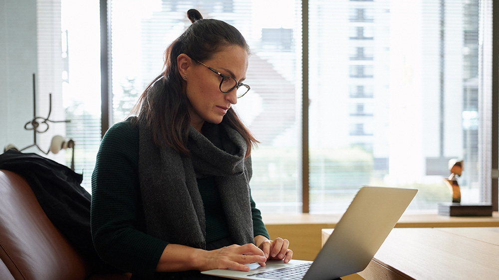 Oletko johtaja, esimies tai teetkö muuten tiiviisti henkilöstöön liittyvää työtä? Me haluamme tietää, miten koronavirus on vaikuttanut organisaatiosi työskentelyyn ja johtamiseen sekä tulevaisuuden suunnitelmiin. Vastaa Elon lyhyeen kyselyyn! link.webropolsurveys.com/Participation/…