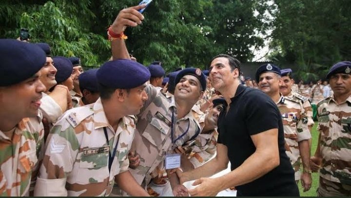 ranjieetx's tweet photo. Difference between #real_deshbhakt  &amp;  #desh_drohi

#AkshayKumar     #SalmanKhan https://t.co/Se89A3xszl