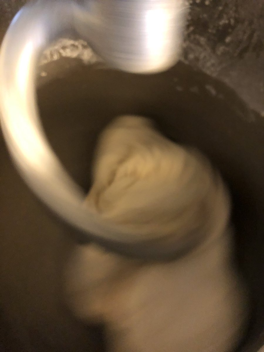 6CutPizzaMonton's tweet photo. As Freddy said “the dough must go on”. First bin made. #sourdough# https://t.co/Qf9cgVPkEy