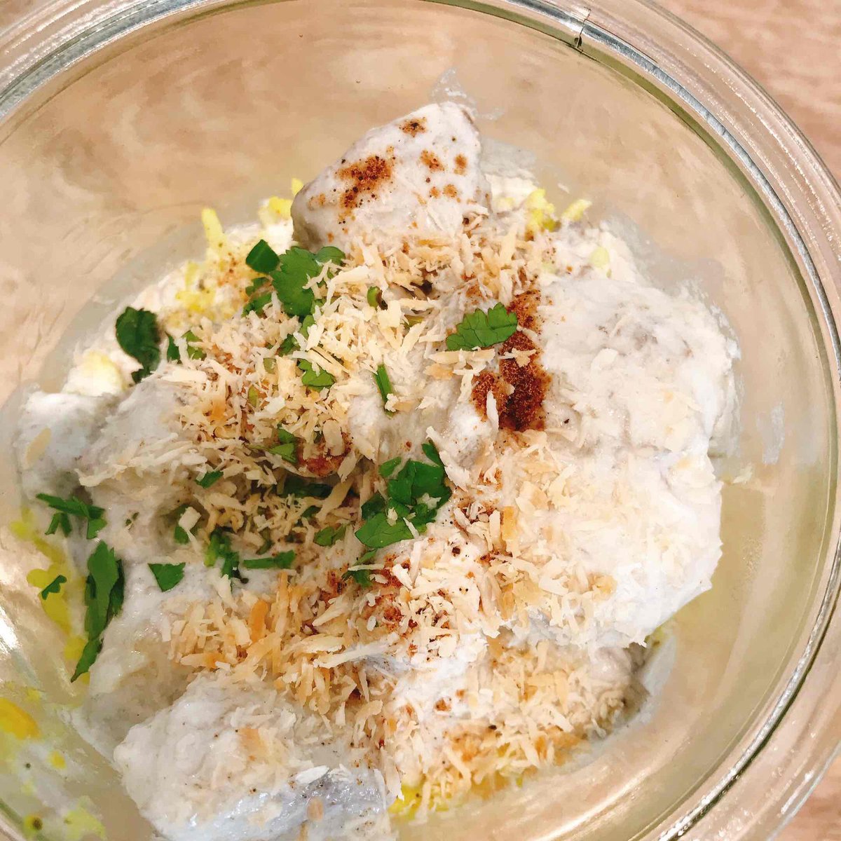 comptoirdeshall's tweet photo. Menu du mardi 09 juin déjeuner:
Au menu ce midi :
- délicieux  melon Français bio
- dhal de lentilles corail, riz au curry et bananes au lait de coco
- salade de fruits frais 
A table ! https://t.co/va8xs0r2fr