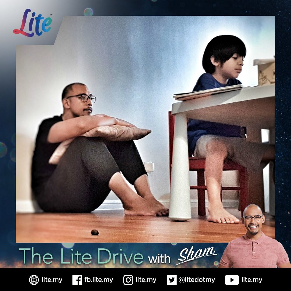 litedotmy's tweet photo. What are you up to today?
Sham is having a multitasking day; recording his show while sitting in with his son for his online classes.
You can tune in to the #LITEDrive with Sham this evening on the SYOK app. https://t.co/WoPYlIy0DE