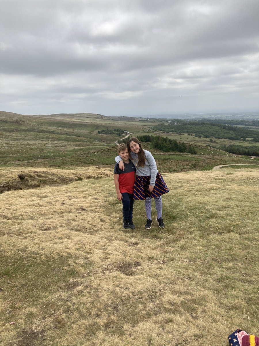 Murrays2012's tweet photo. @StAnthony3_4S @StAnthony1_2A S&amp;L are busy doing maths this morning. We’ve had a busy, extended weekend walking and cycling with Daddy off. https://t.co/qTxxNIiLes