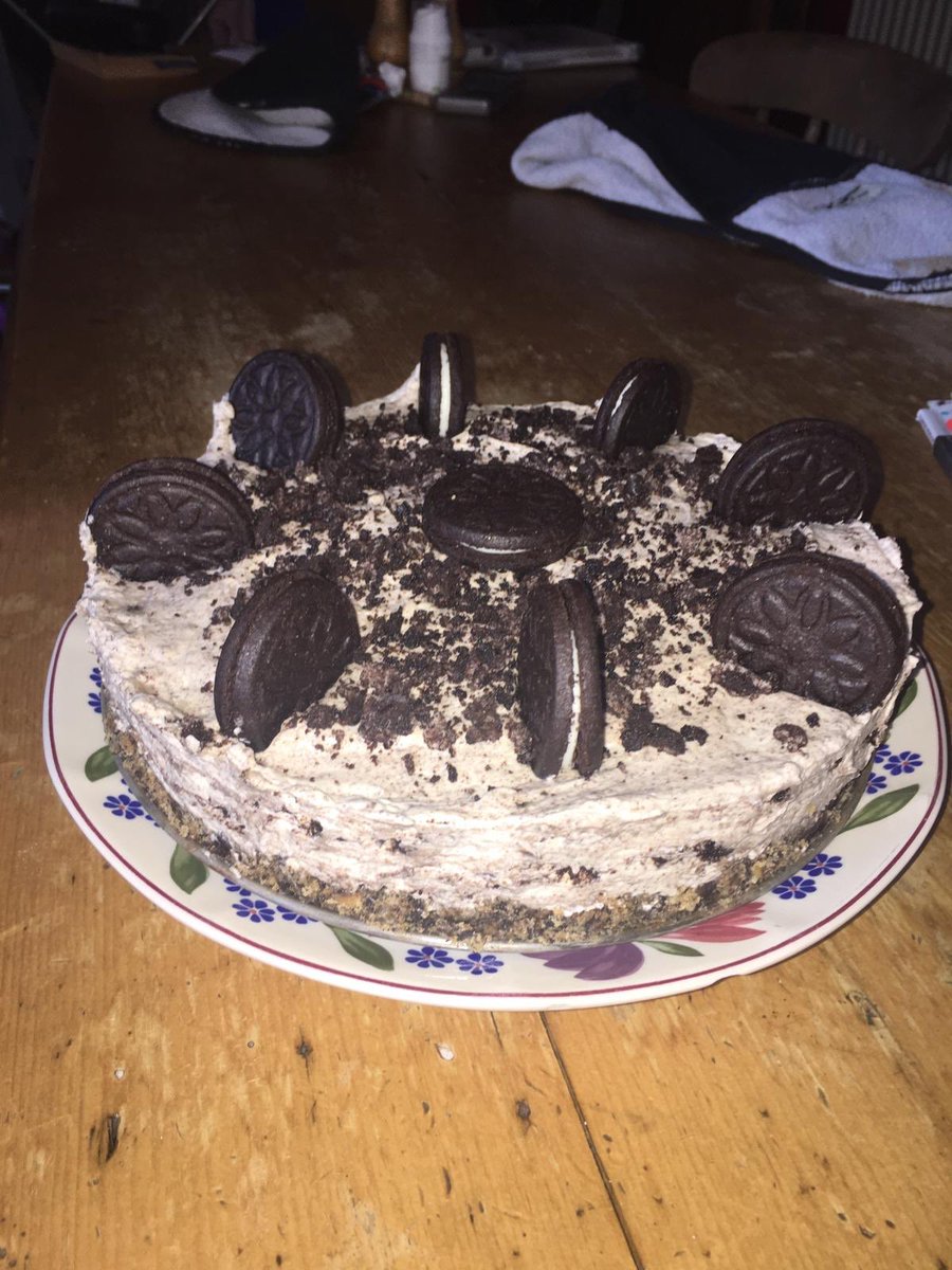 ElginAcHE's tweet image. The COOK DOWN cheesecakes are looking great! Oreo, chocolate orange and much more!! 👩🏻‍🍳🧑🏼‍🍳🍰🧀#getyourcookon #cookdown #cheesecake #TeamEA