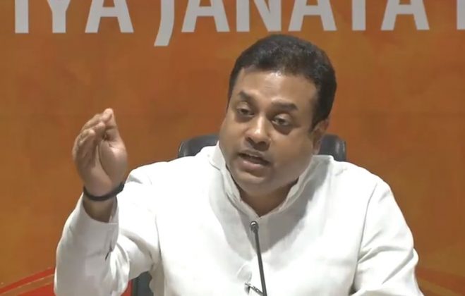 bhaskarlivein's tweet photo. BJP leader Patra back home from hospital
Read More............
#BJPLeader #SambitPatra #SymptomsofCoronavirus
https://t.co/zUxDtZovf1 https://t.co/pjT6k965sq