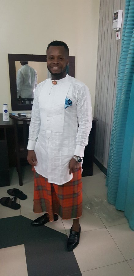 EngrMp3's tweet photo. #Let_them_know📢
Birthday shout out to this Fresh Kalabari dude.. A brother of mine Engr @alaboiyibo.
Have a great one today bro
CONGRATULATIONS🎁🎂🎊 https://t.co/Iel3izCMXH