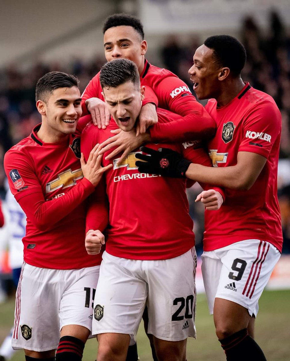 AWoimaeku's tweet photo. Missing #manchesterunited https://t.co/TG0gYAogzQ