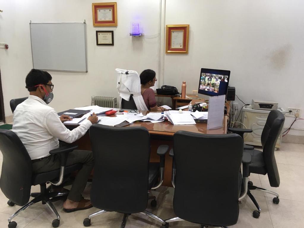 DeptCooperative's tweet photo. Secretary Cooperative through VC reviewed progress of Procurement, Veg-Fed, Godown construction, PACS computerization etc with district level officers.
Cooperative Department, Bihar Govt.
#BiharGovtInitiative #BiharCooperativeDept
#BiharAgricultureDept #vegprocessing https://t.co/8T01QGtTns