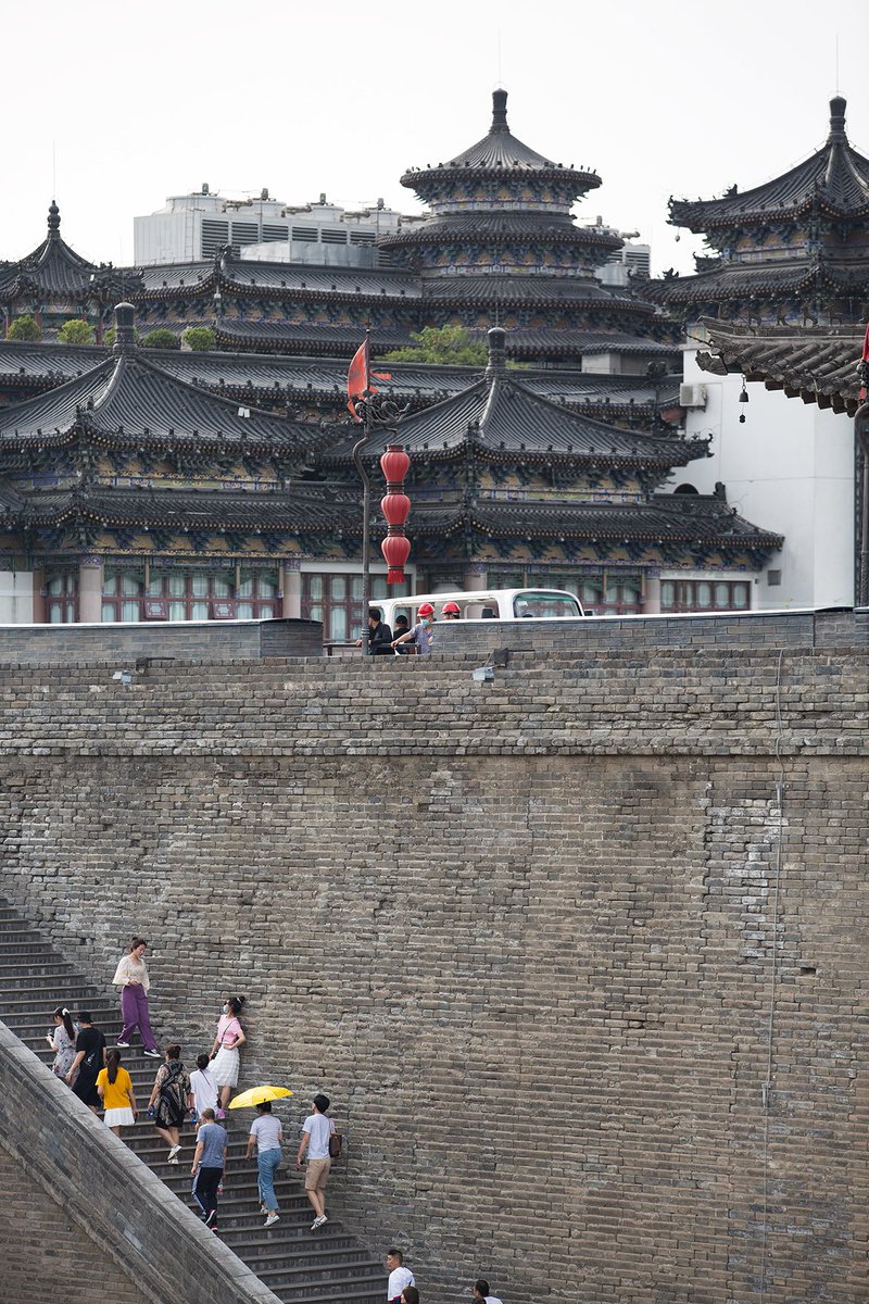 Another group pics of Xi’an city