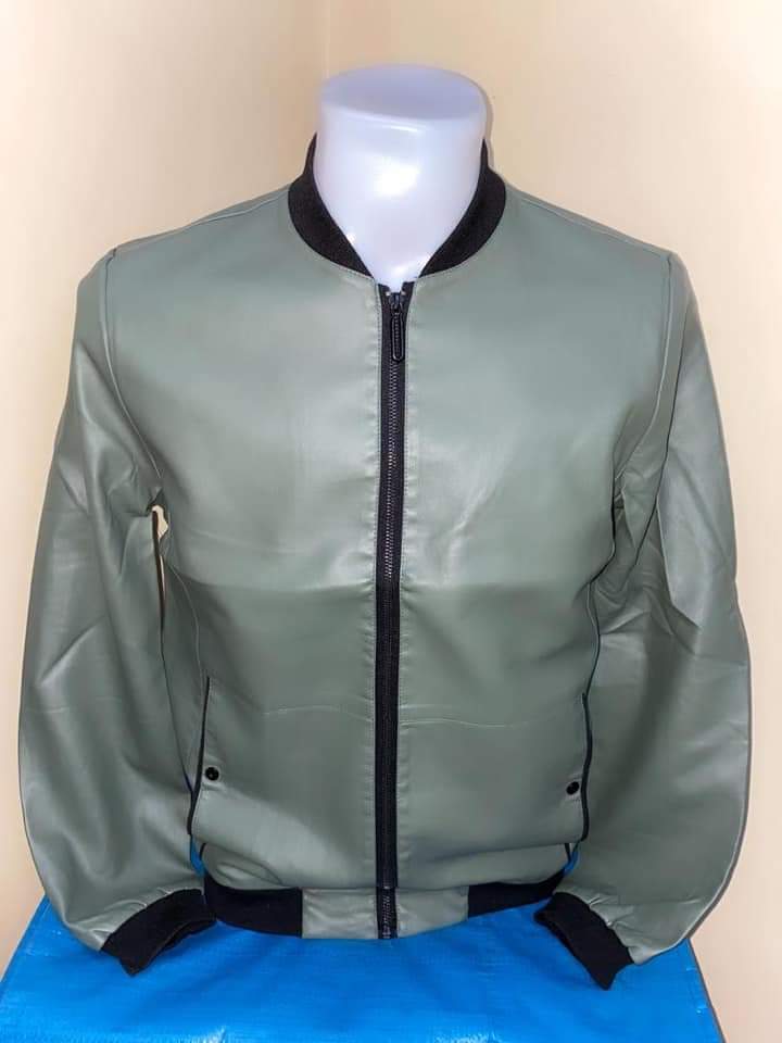 Davidkdaria's tweet photo. Don't forget to order for the leather jacket at only 45k . We have to defeat this coldness
0755953511 https://t.co/tVF5H88kq6
