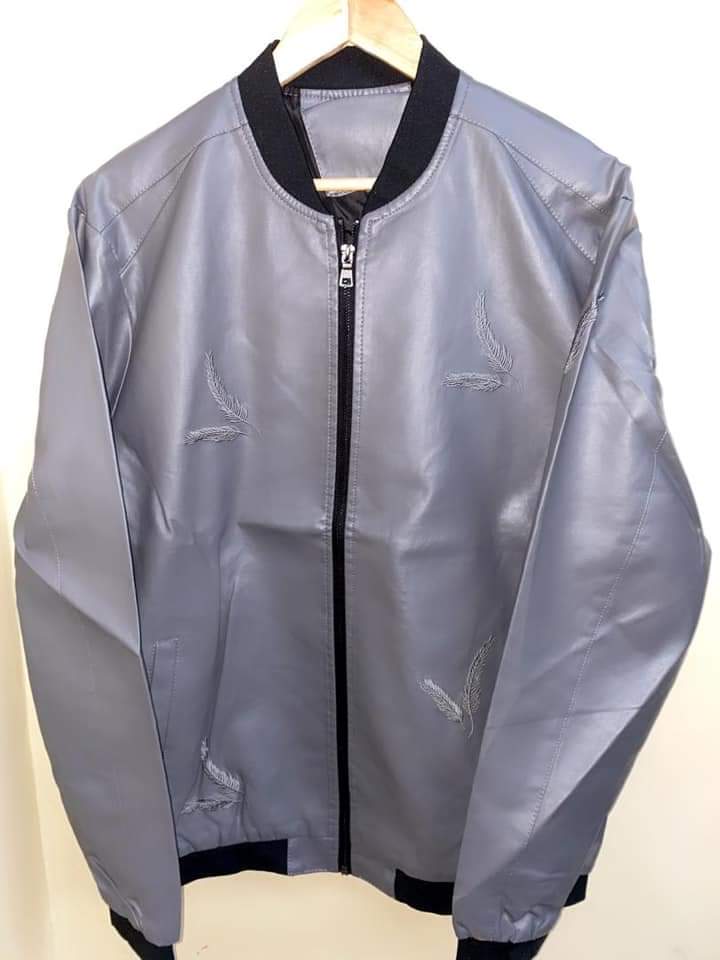Davidkdaria's tweet photo. Don't forget to order for the leather jacket at only 45k . We have to defeat this coldness
0755953511 https://t.co/tVF5H88kq6