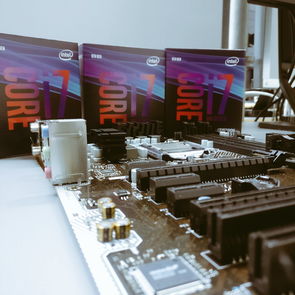 PC'erne har fået en opgradering, og vi glæder os til at kunne åbne igen! 😍