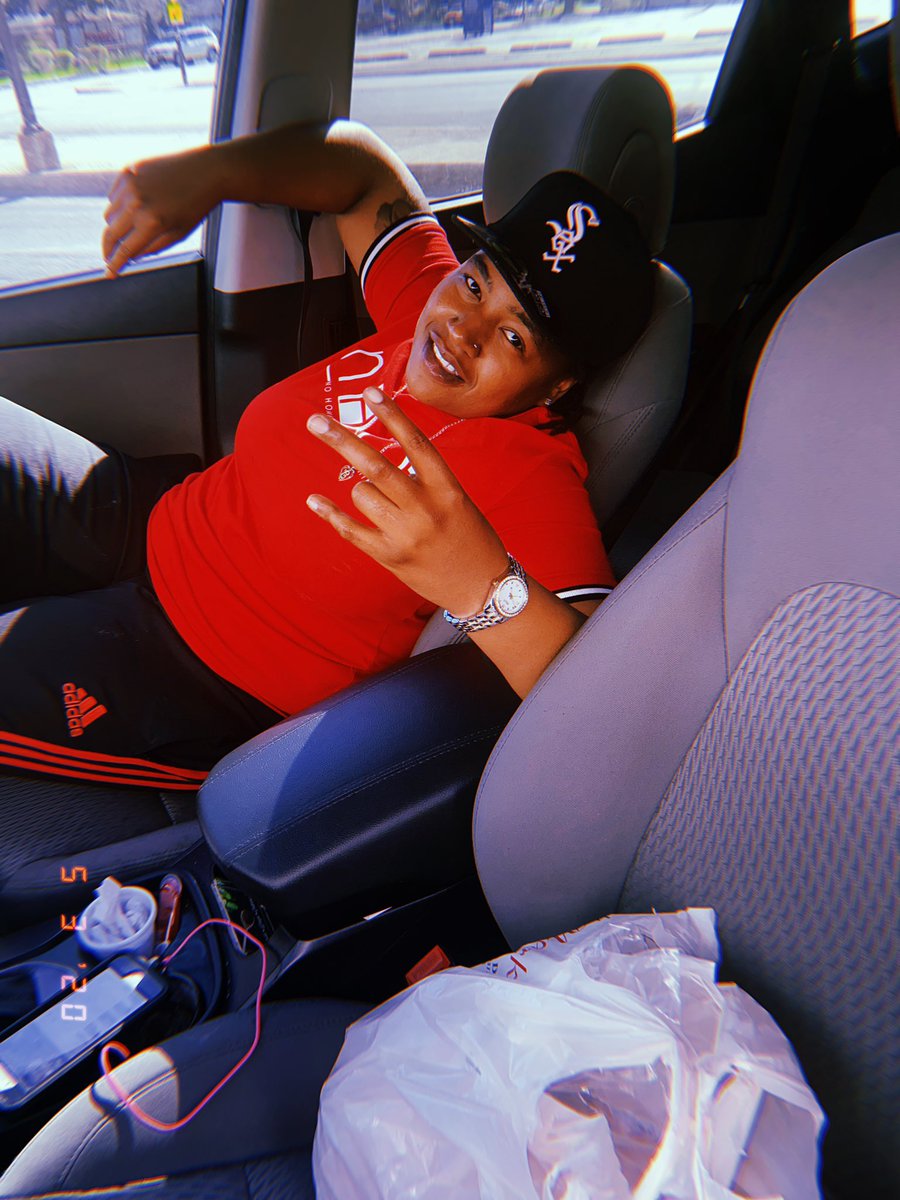 NHLB18's tweet photo. When you Have Your Own 🩸🩸🩸Clothing Line⚡️⚡️⚡️ #NOHOMIELEFTBEHIND #NHLB #URBANWEAR #CHICAGOLINE #SOXHATISAMUST #RETWEET #RETWEET https://t.co/uydQFWr0x1