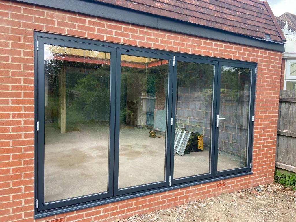 CAWindowSystems's tweet image. Always nice to see photos of installed doors &amp;amp; windows from our customers. Here is a recent installation of an @ReynaersLimited SL68 #window &amp;amp; CF68 #bifold #door which we manufactured &amp;amp; delivered to the #Midlands. Please contact us if you have any enquiries you would like pricing