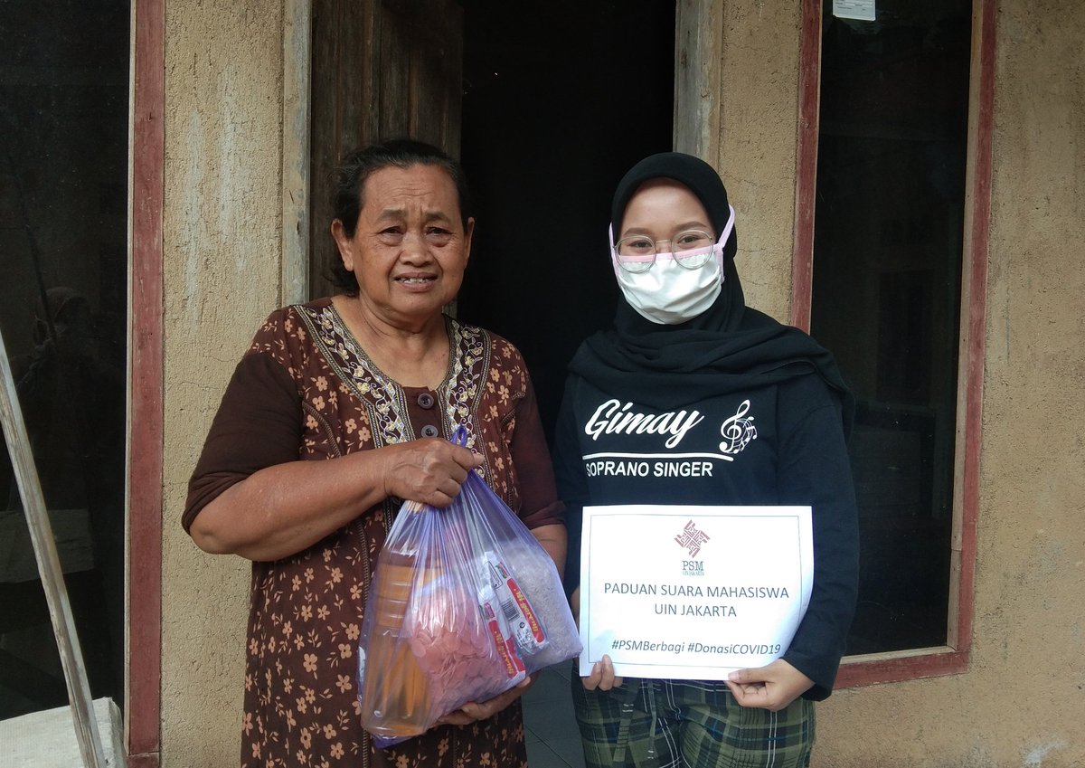 _opiopiii_'s tweet photo. Alhamdulillah donasi dari @psmuinjkt sudah didistribusikan di daerah Desa Bandar, Kab. Batang, Jawa Tengah π terimakasih β₯ #PSMBERBAGI #DonasiCOVID19 https://t.co/ao882tbSIs