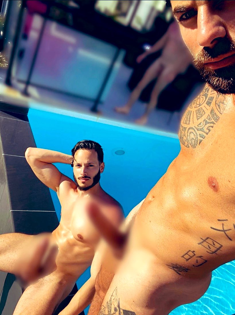 🇫🇷 The Frenchies 🇫🇷 Guys a big video with @fabio_stallion is coming next week 😈 I'm going to push my limits even more and make you dream 🇫🇷 The Frenchies 🇫🇷 Les gars une grosse vidéo avec @fabio_stallion arrive la semaine prochaine 😈 J’ai encore repoussé mes limite #porn https://t.co/XsIMwGNTXn