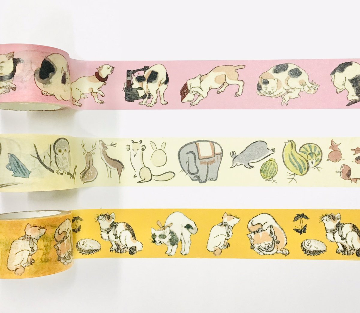 川崎浮世絵ギャラリー Kawasaki Ukiyo E 川崎浮世絵 ギャラリーのショップでは芸艸堂さん Unsodo Hangaのグッズ を販売しています 人気の和紙マスキングテープ 北斎 広重 若冲の手拭いや御朱印帳など 使う度に浮世絵の魅力を楽しめるグッズです