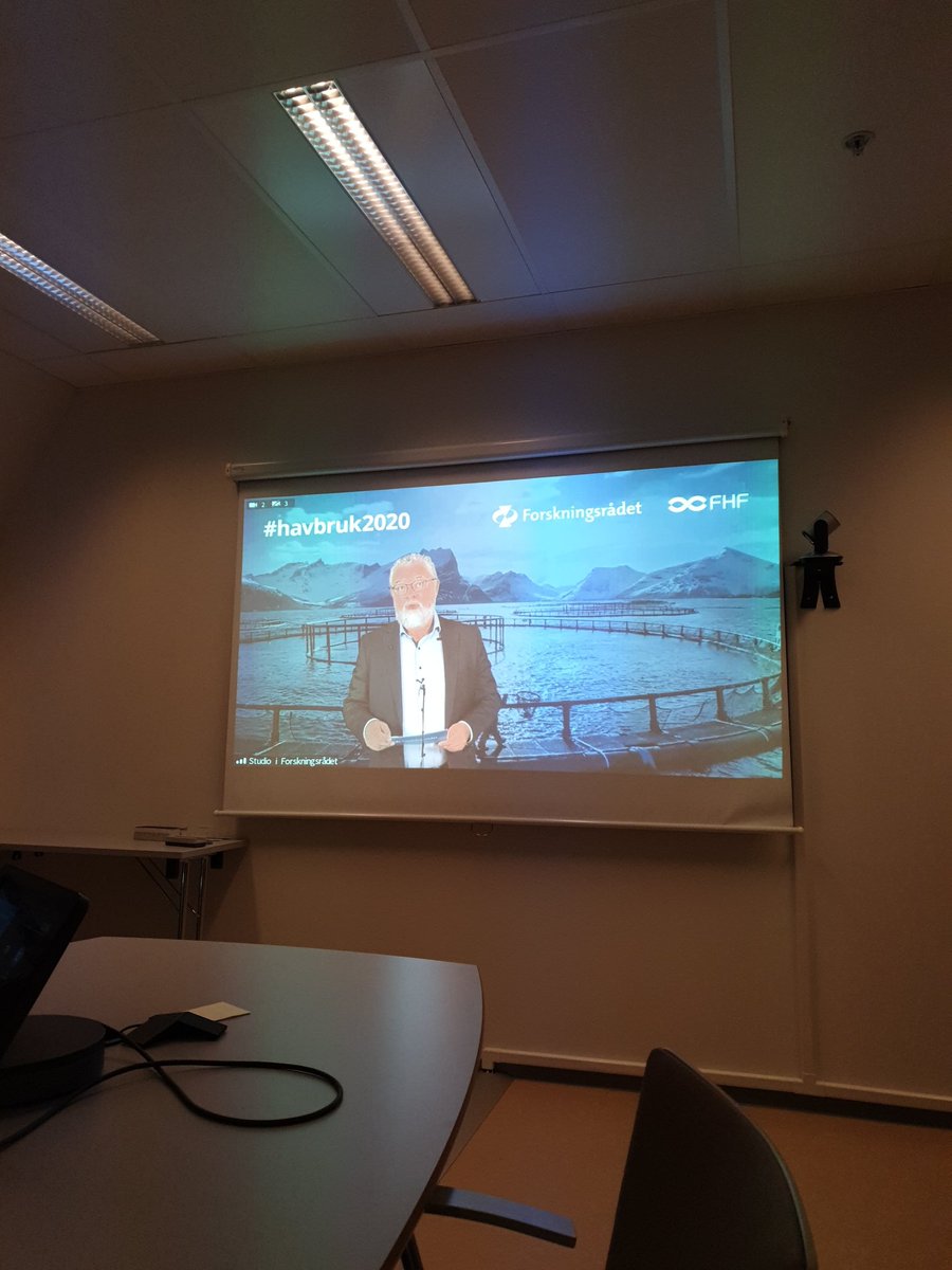 JevneLone's tweet photo. Klar til å følge med på en litt annerledes #Havbruk2020 😁☕ https://t.co/Qb4WdUqlFr