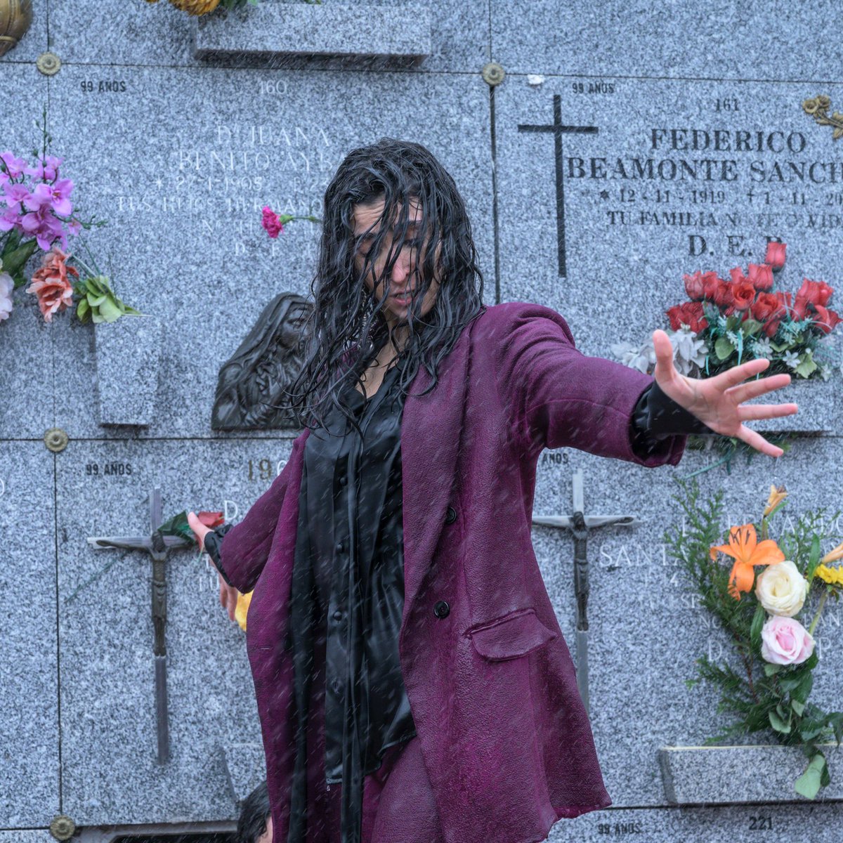 claukat99's tweet image. Sinceramente la mejor escena de Vis a Vis el Oasis es la de Alba Flores y punto #VisAVisElOasis