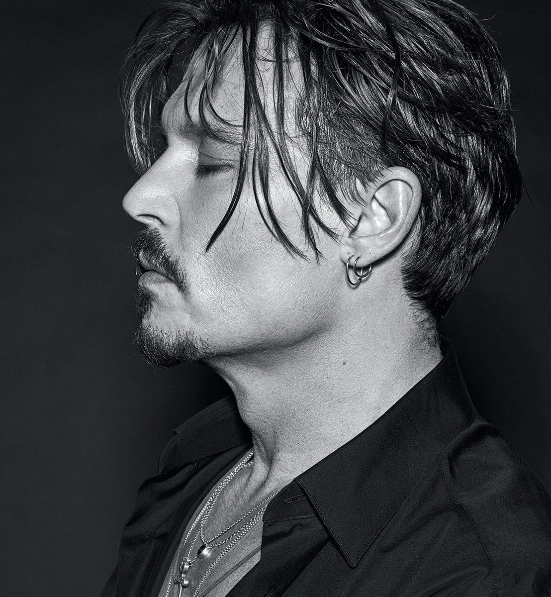 picnick95's tweet image. Buon 57esimo compleanno a #JohnnyDepp che mi fa rompere le acque sempre come la prima volta.