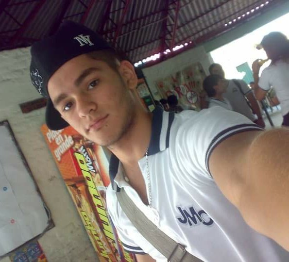 Arthurmontoya01's tweet photo. Pubertad // Lo que dejo 😏 https://t.co/hQGjhiiFLs