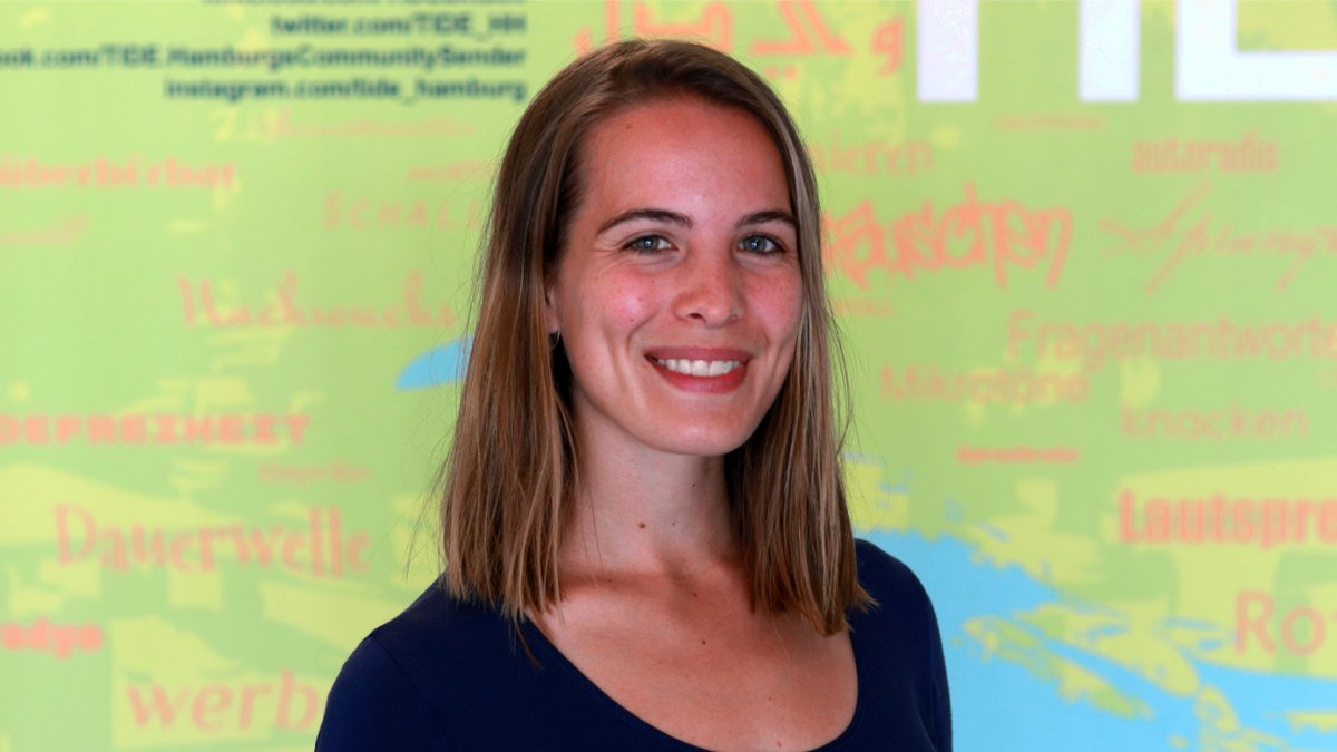 TIDE_HH's tweet photo. Zuwachs im #TIDEteam: Emily verstärkt die Ausbildungsredaktion und ist gerade auf Kulturtipprecherche. Die gibt es hier zu sehen: https://t.co/u2xZ4JeoMb https://t.co/WlOxjVse78