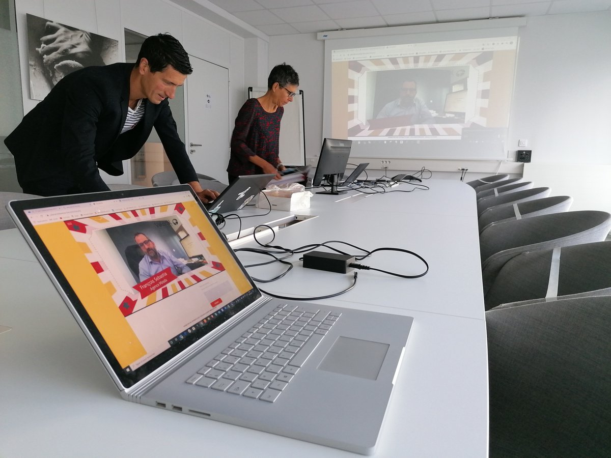 AgenceMirada's tweet photo. Aujourd'hui c'est l'événement #Estivalorial de @Pole_Valorial ! @AgenceMirada supervise la diffusion de cet #Event via sa solution Interactive Live @SolutionLive
Plus d'info ici : https://t.co/4xU58MwAc5 https://t.co/G49oRVbqQB