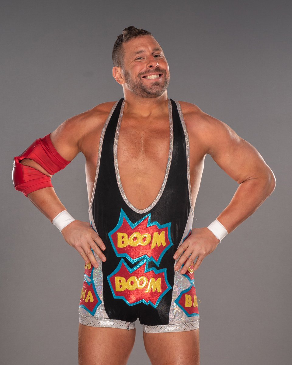 ColtCabana's tweet photo. Me in HS vs. Me Now https://t.co/7eg0SYYUro