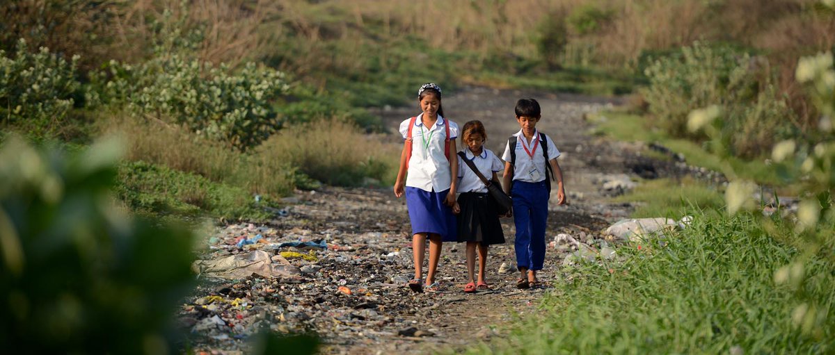 [IF Cinéma à la carte] Découvrez "Les pépites"

🎬  ifcinema.institutfrancais.com/fr/alacarte

Aujourd'hui, ils ont 25 ans et finissent leurs études ou commencent à travailler. Tous, lorsqu’ils étaient enfants, devaient fouiller dans la décharge à ciel ouvert pour survivre. 

#IFCinemaàlacarte