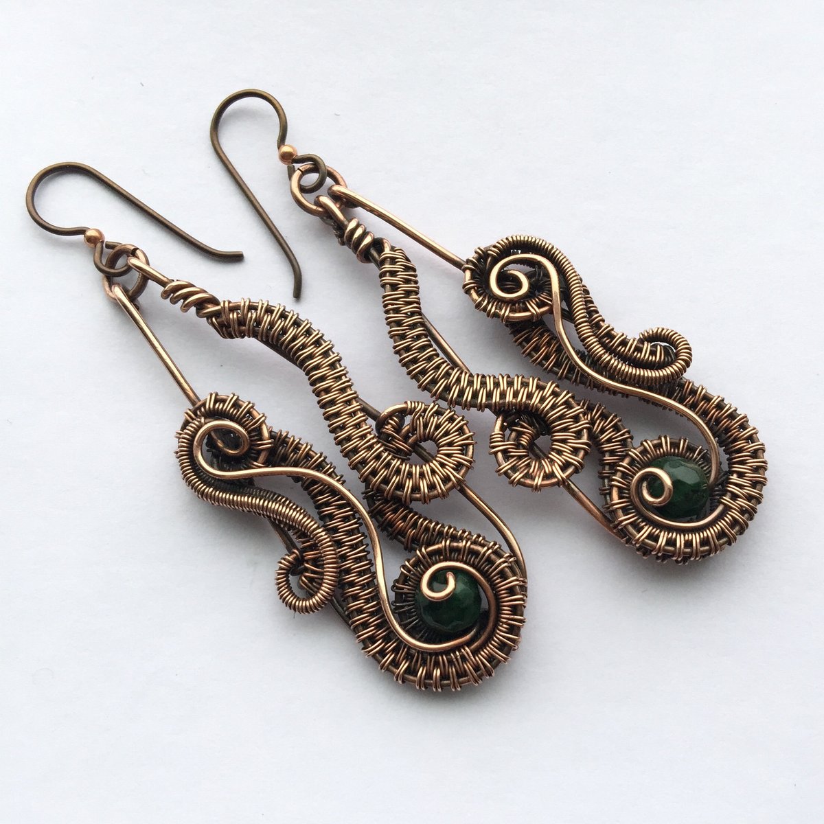 michellelouisei's tweet photo. Thanks for the kind words! ★★★★★ "Love the tutorial - easy to follow and well illustrated Thank you!" Chantel https://t.co/aFuuPWuDQr #etsy #birthday #mothersday #jewellerymaking #wirewrapping #wirewrap #wireweave #wirewraptutorial #wireweavetutorial #wireweavingpdf https://t.co/RnW3hvk9lY