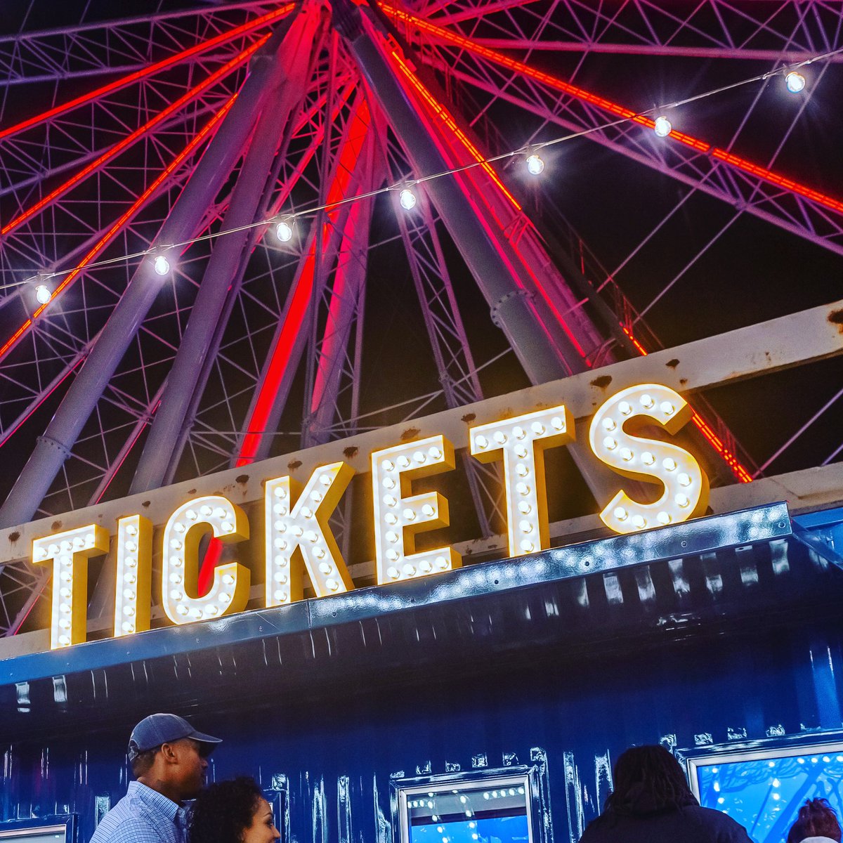 Rain or shine this big wheel keeps on turnin’ 🎡 

Get your tickets at thestlouiswheel.com 🎡
