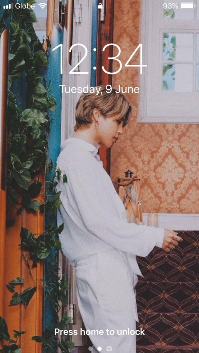 vminsouImqtes's tweet photo. matching vmin lockscreens with @cuddlesjimin !! :D
happy soulmate day babie 💜 you are the best soulmate i could ever ask for i love you <3 https://t.co/FmrD7SZ7D4