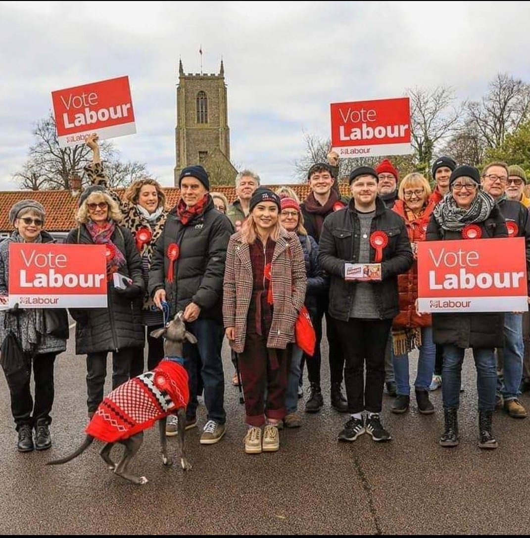 JessicaLBarnard's tweet photo. In the 2019 election i ran in an 'unwinnable' rural seat. This beautiful bunch STILL showed up, day after day in the freezing cold, fighting for Labour and fuelled with determination. The membership are a powerhouse of our movement and should never be taken for granted. https://t.co/YD1HfT7fxd
