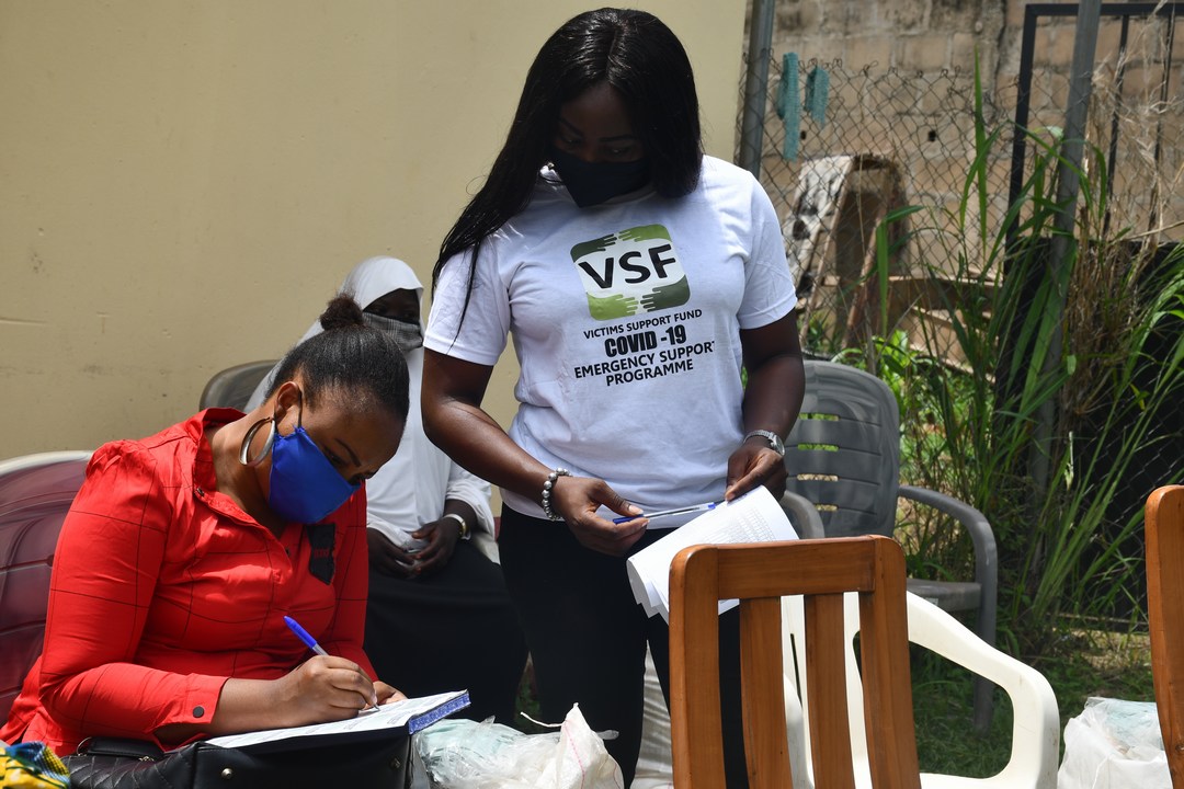 southsaharan's tweet photo. Distribution of @VSFNigeria palliatives in Enugu South L.G.A for Garki, Uwani and Obeagu communities in Enugu State carried out by @southsaharan on Monday 8th June 2020.
#VSFCovid19Intervention
#SSDOProgram
#COVID19Nigeria
#COVID__19
#MondayMotivation https://t.co/daESBzM1Ox