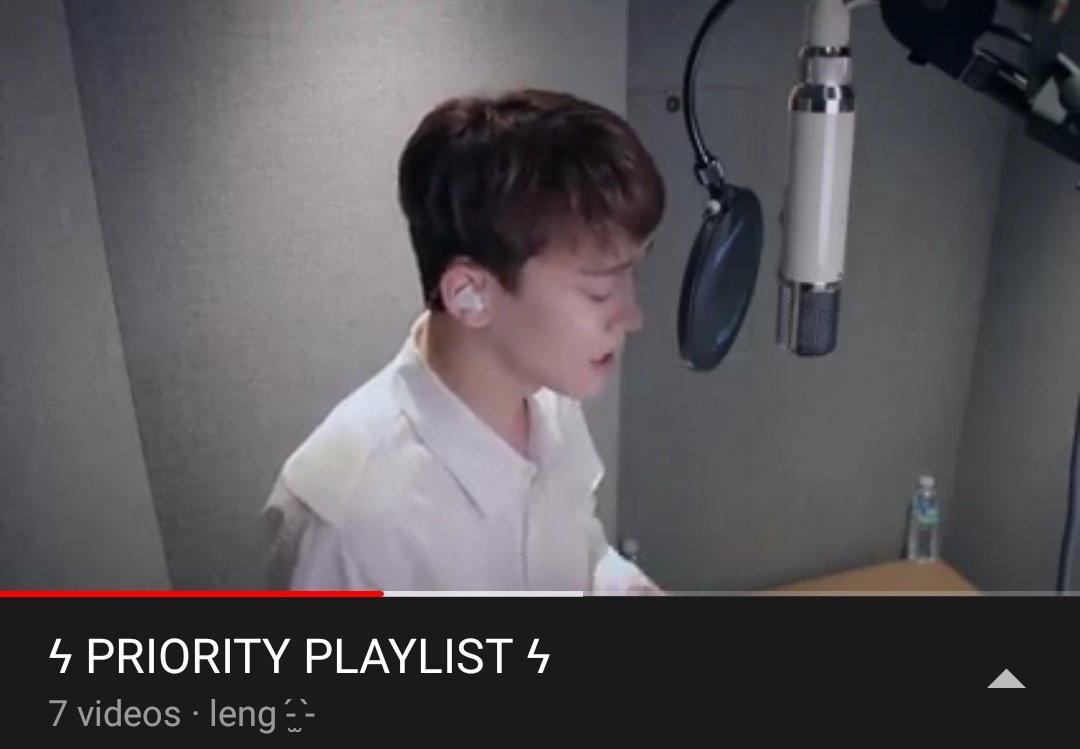 jongiedae's tweet photo. Tears from countless days
Became my support when I was thirsty
Even sadness becomes a memory in the end
Brightly in my heart

FLOWER - CHEN

'maybe just maybe thats how CHEN overcome every sadness he feels..'

#첸튜브2M #CHEN_StreamParty2 https://t.co/ruD7UXPCOj