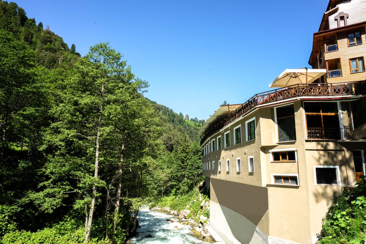 Yeşilin ve doğanın kalbinde, kalabalıktan uzakta, Karadeniz'e merhaba deyin.
Haşimoğlu otel, eşsiz lokasyonu ve yılların deneyimi ile sizleri bekliyor.
📞 0 (312) 232 4 233
📱 0 (549) 736 84 70
#ayderlegez