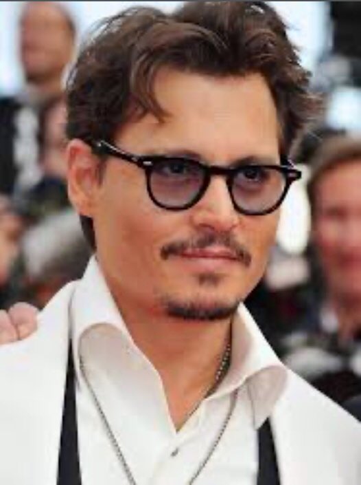 florux2112's tweet photo. Happy birthday #JohnnyDepp tu es l’acteur le incroyable que je n’ai jamais vue de toute ma vie 🥰🥰 https://t.co/S90jKWXmcQ