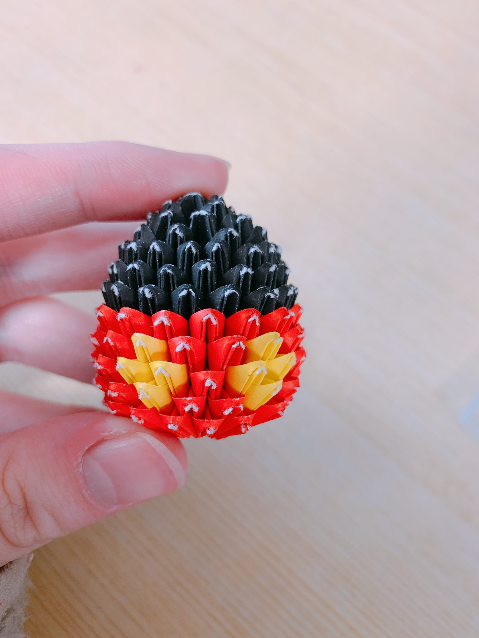 風舞季 趣味の一つで折り紙をしています ブロック折り紙で色んなキャラクターを作ってみました 暇つぶしにもいいのでやめられませんね ブロック折り紙 折り紙手芸 ディズニー ジブリ Bt21 モンスターボール T Co Bx6vl2dzhc