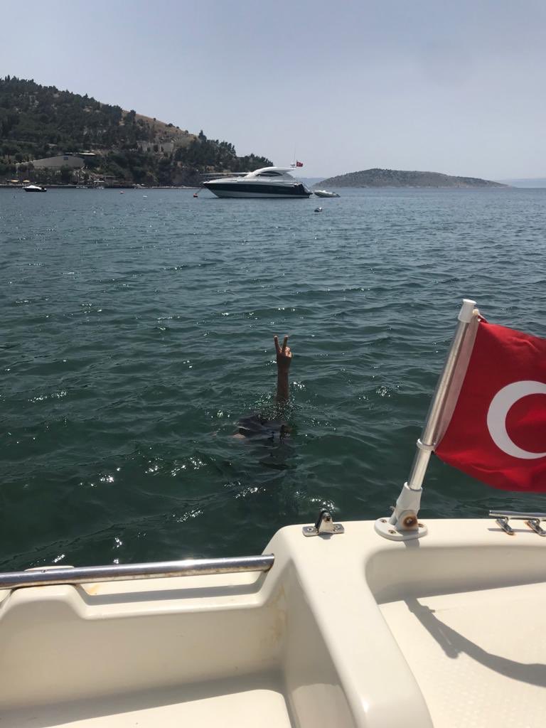 Denizi seviyorsan dalgaları da seveceksin✌️