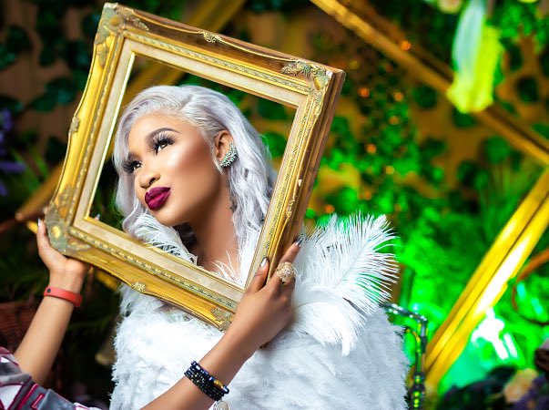 TONTOLET's tweet photo. HAPPY BIRTHDAY TO ME🌹 https://t.co/JYpY3hvJcN