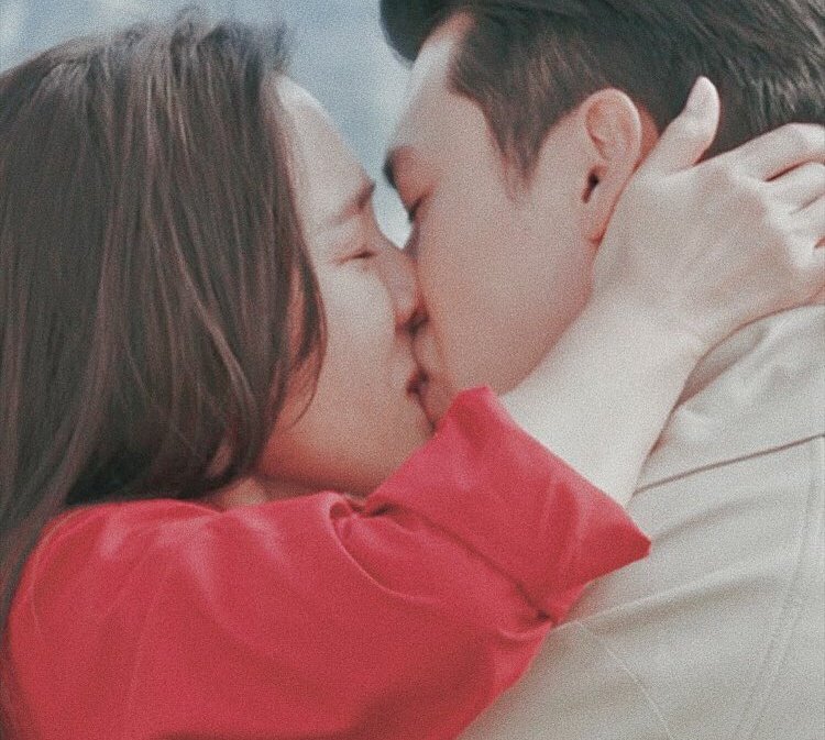 ccarrrryyy's tweet photo. I am not a fan of kpop or any other kdramas but #HyunBin and #SonYeJin really caught my attention. Both of them are so good in what they do and I am rooting for them in real life! #PushTheCart TULAK LANG NANG TULAK HAHAHAHA https://t.co/PJ8iGlcpdW